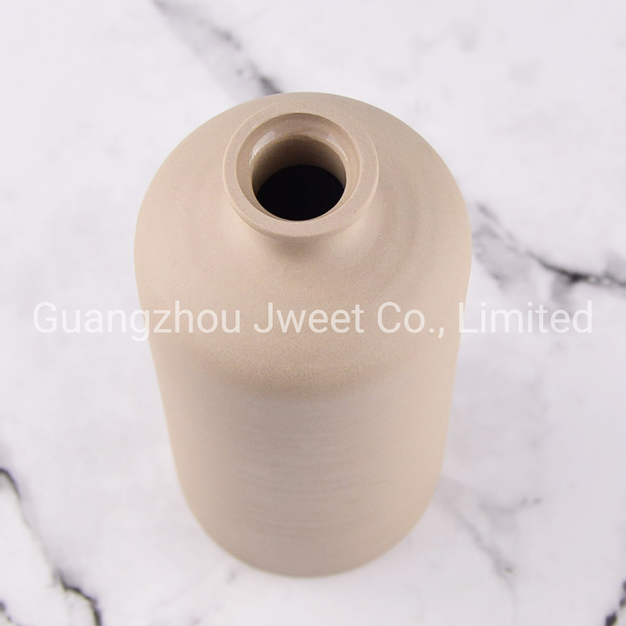 Custom 500ml Hand Painted Olive Oil Bottle Ceramic Liquor Bottle