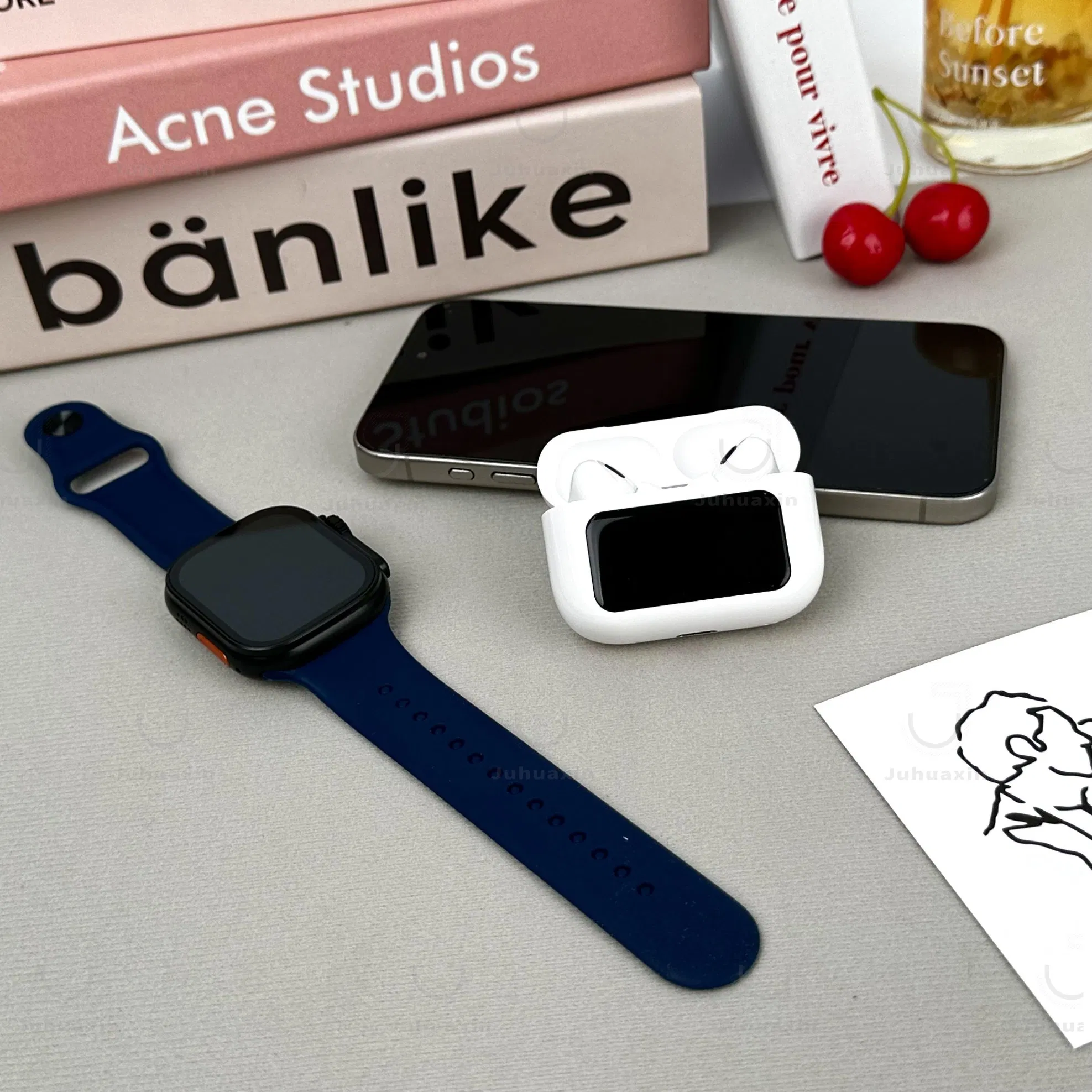 Good Quality Wireless Charging Set Water Resistance Smart Watch with Bluetooth Earphone