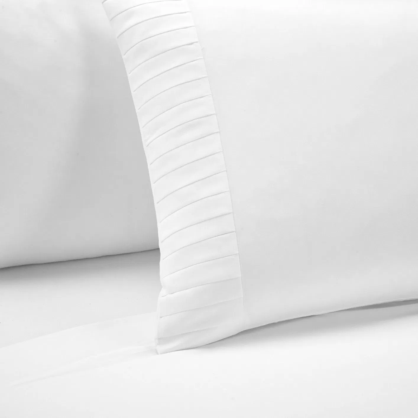 White Bedsheet Microfiber Polyester Pillowcases High End Bedding Set Hotel Use Plain Dyed Solid Color Flat Sheet Bed Sheet Set Wholesaler
