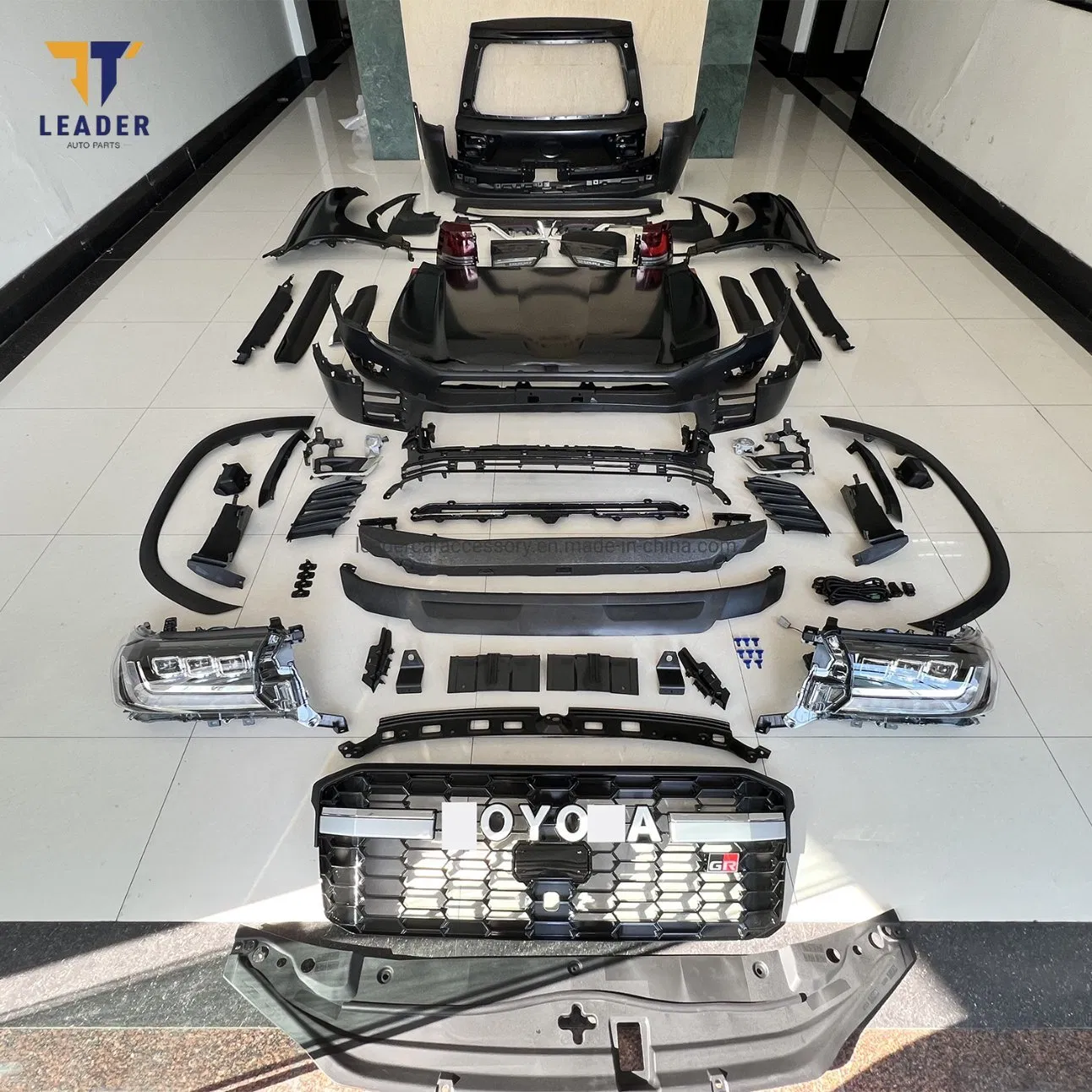 Комплект обвеса для Toyota Land Cruiser 300 (2022)