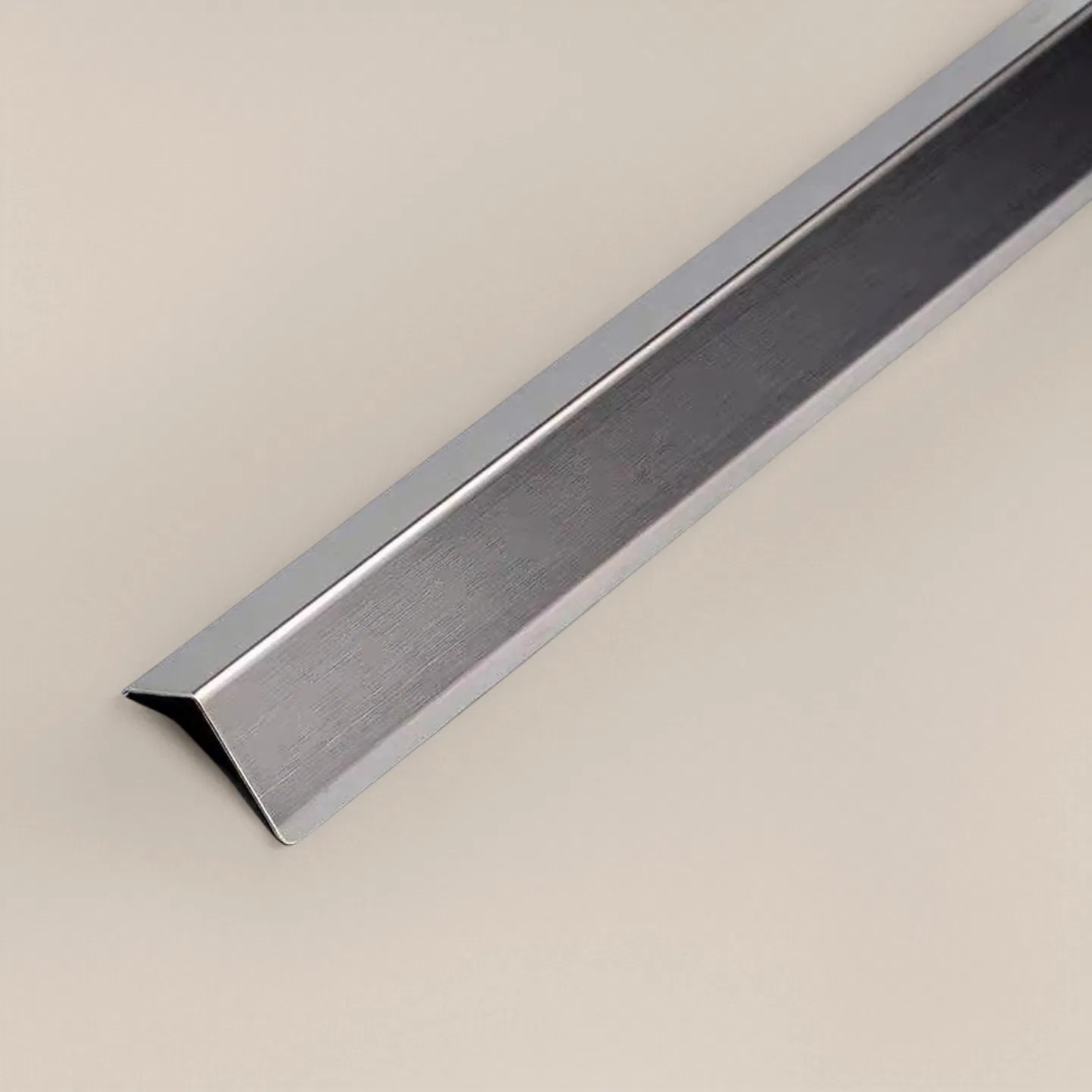 T&C L28 L-Shape PVD Gold Color Mirror Brushed Finish Stainless Steel L-Edge Trim for Countertop
