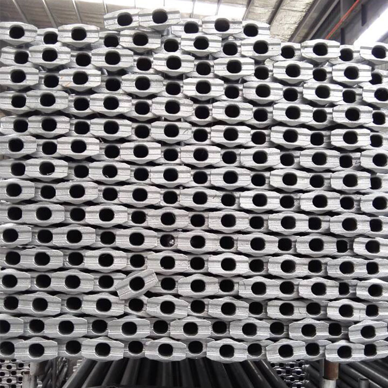 High Quality Factory Price Cuplock Scaffoding System Steel Plank with Hook Scaffold Gi Pipe Base Jack and Stair Case