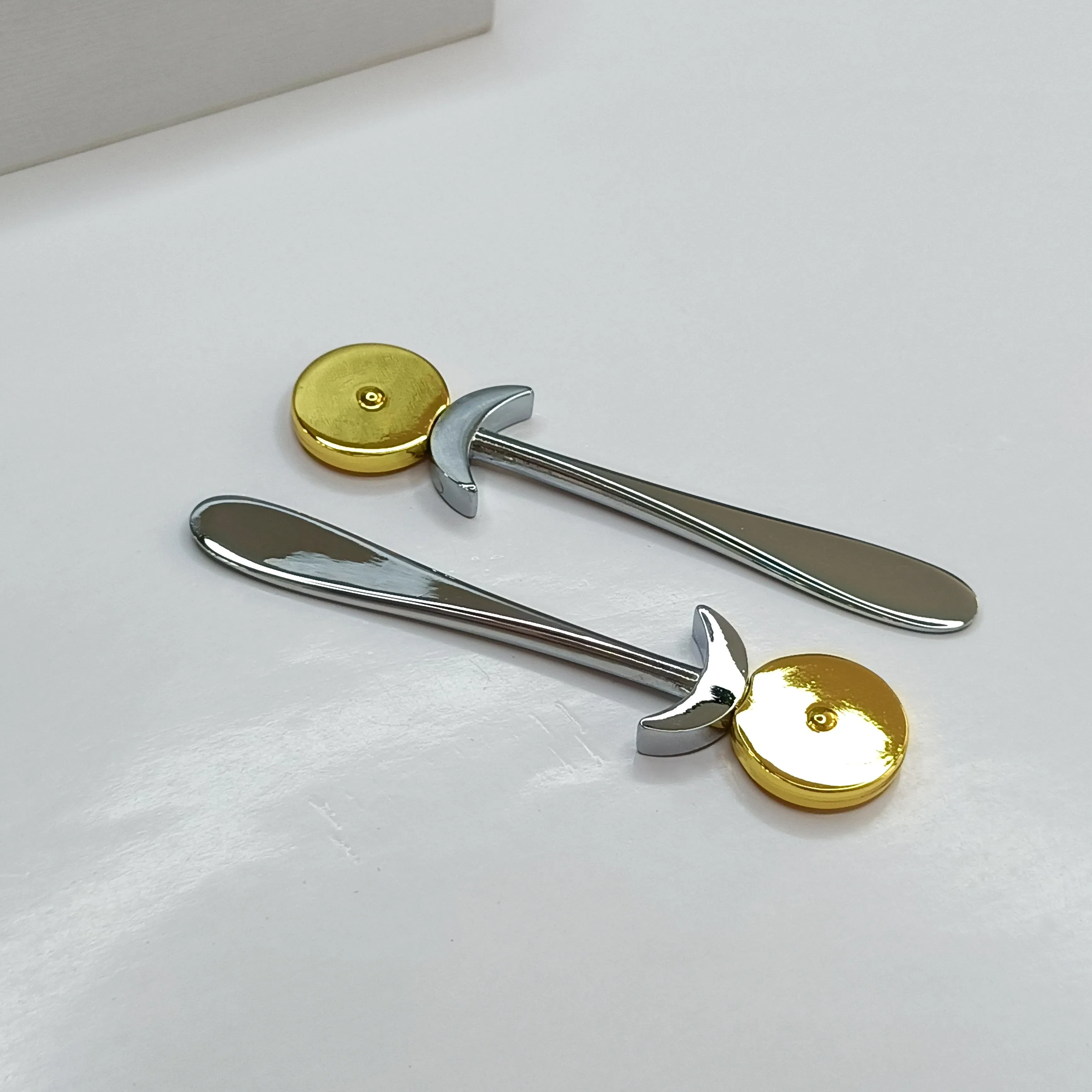 Custom Small Facial Spatula for Eye Cream Application