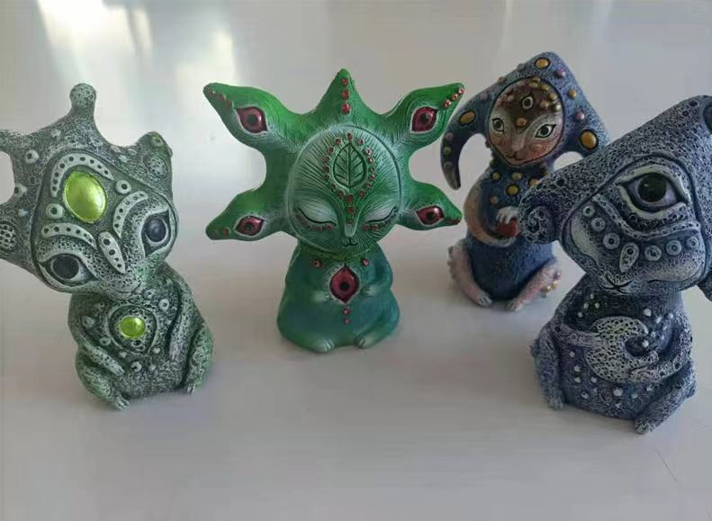 Alien Statue Garden Home Indooroutdoor Decor Cartoon Alien Ornament Fantasy World Three-Eye Resin Ornaments Figurine Decoracions