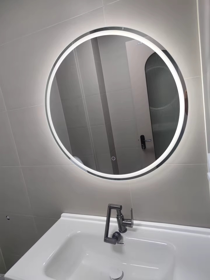 LED Smart Mirror, High Quality Waterproof LED Bathroom Mirror Vm-3005