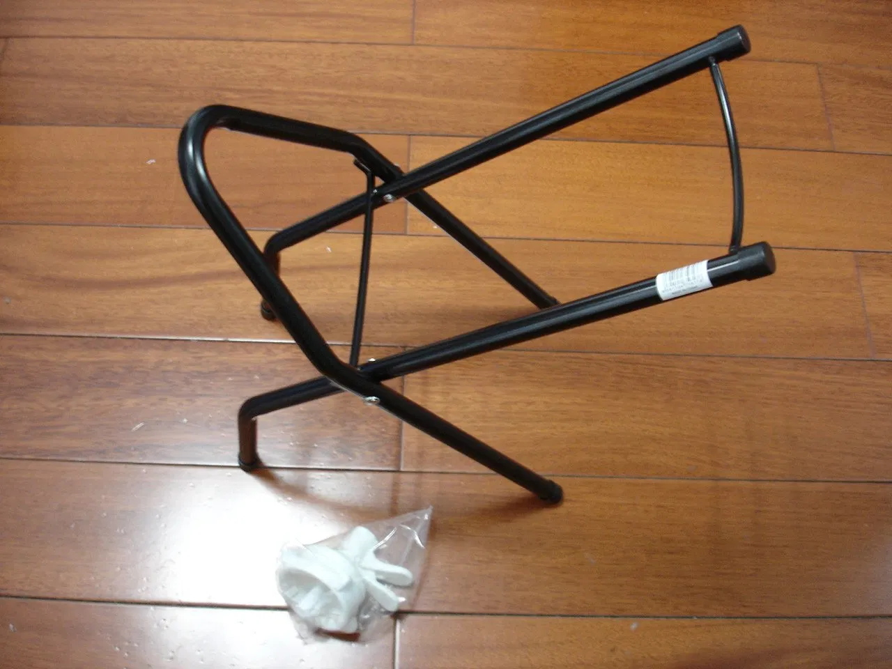 Полка для бутылей с водой H-BF с пластиковым краном