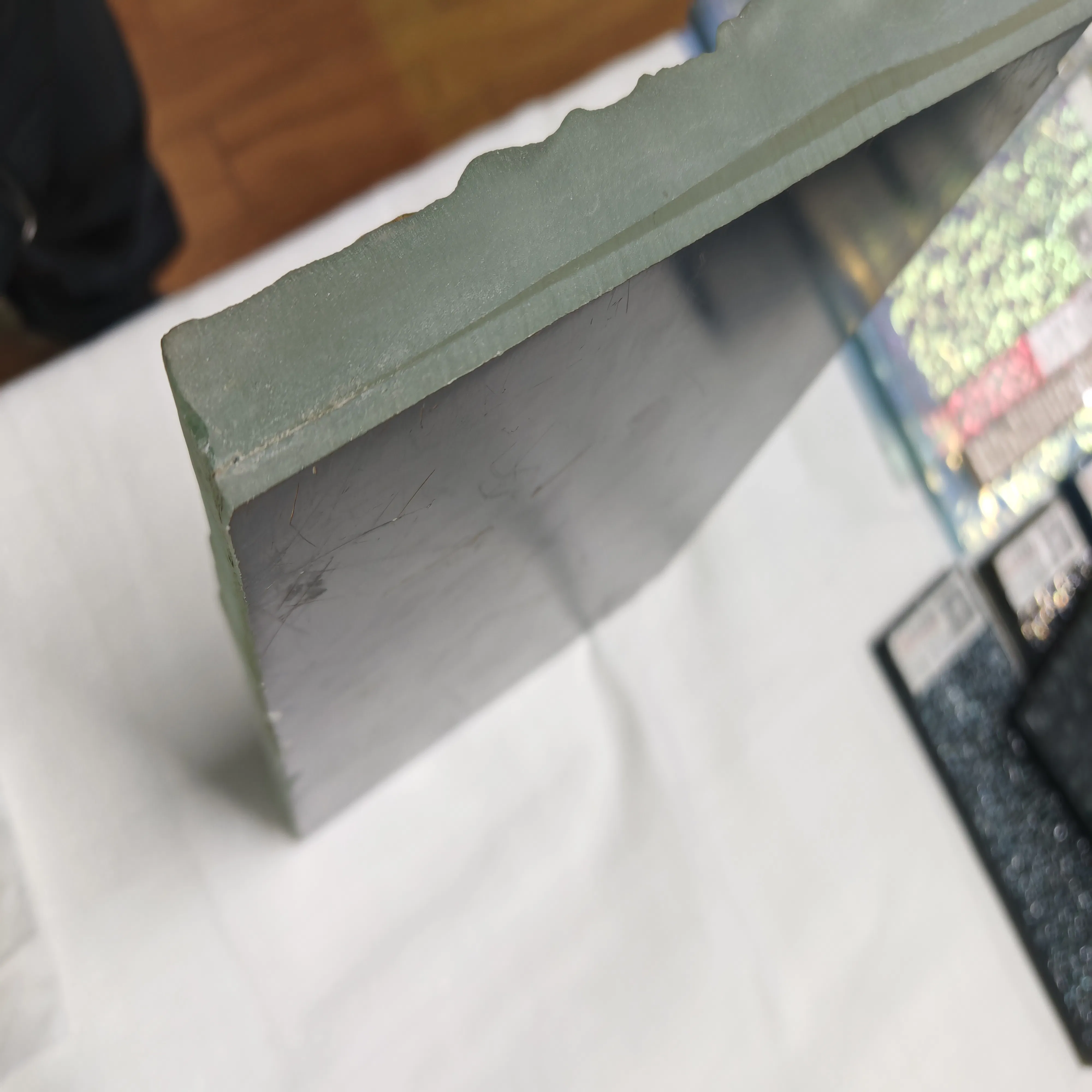 High-Transmittance Jewelry Creations From Decorative Glass for Fashion