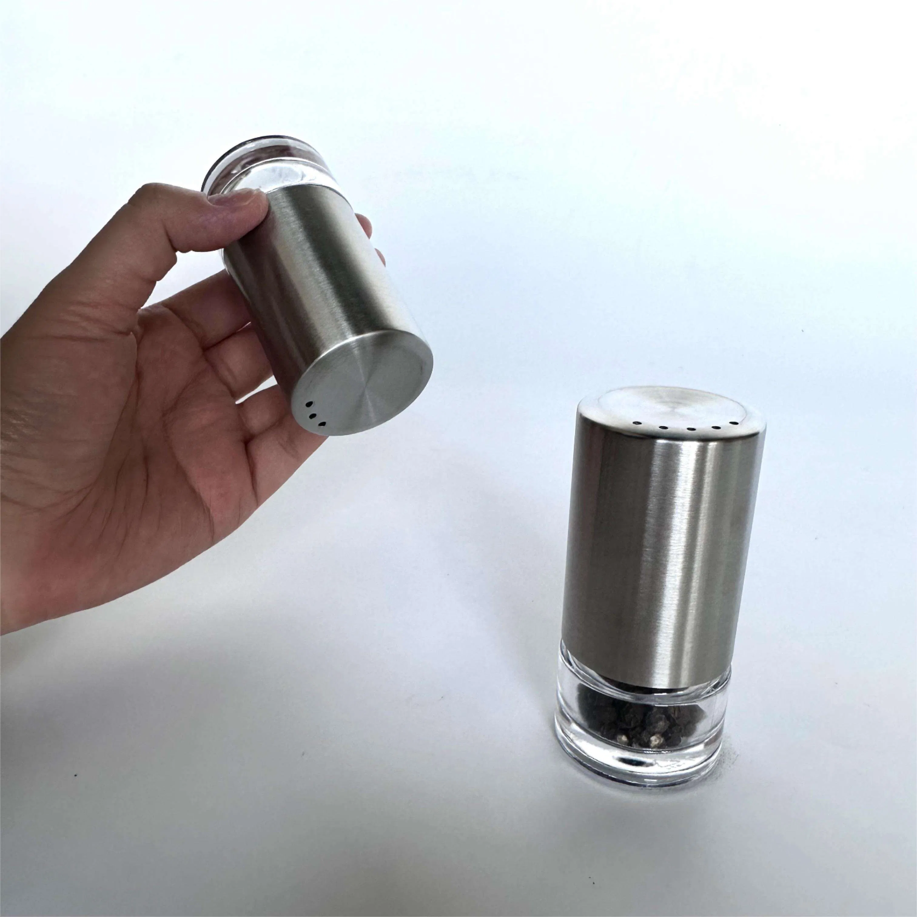 Wholesale Mini Spice Shaker Bottle Unique Custom Stainless Steel Salt and Pepper Shakers Set