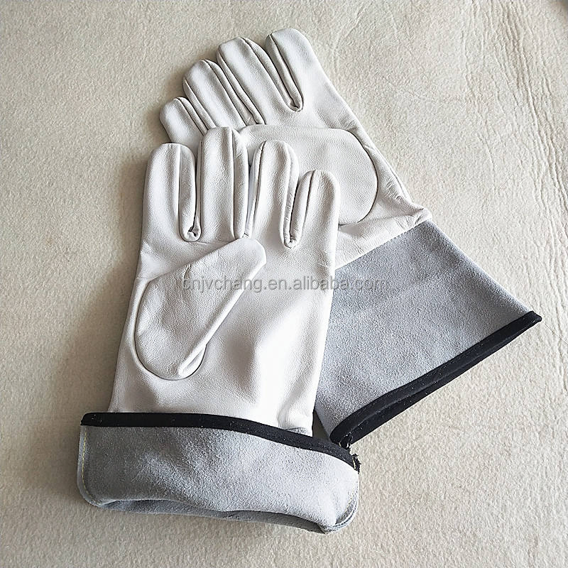 Premium Heat Resistant Cowhide Mitts for BBQ and Kitchen