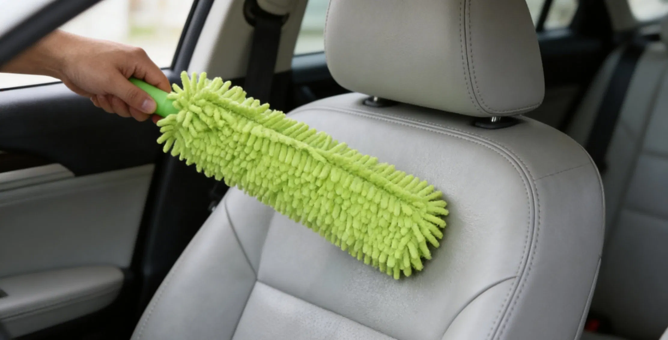 High Absorbency Chenille Duster Reusable Green Cleaning Tool for Furniture, Countertops & Electronics