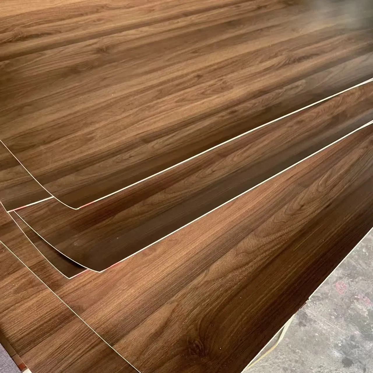 Многослойная меламиновая фанера для мебели и декора