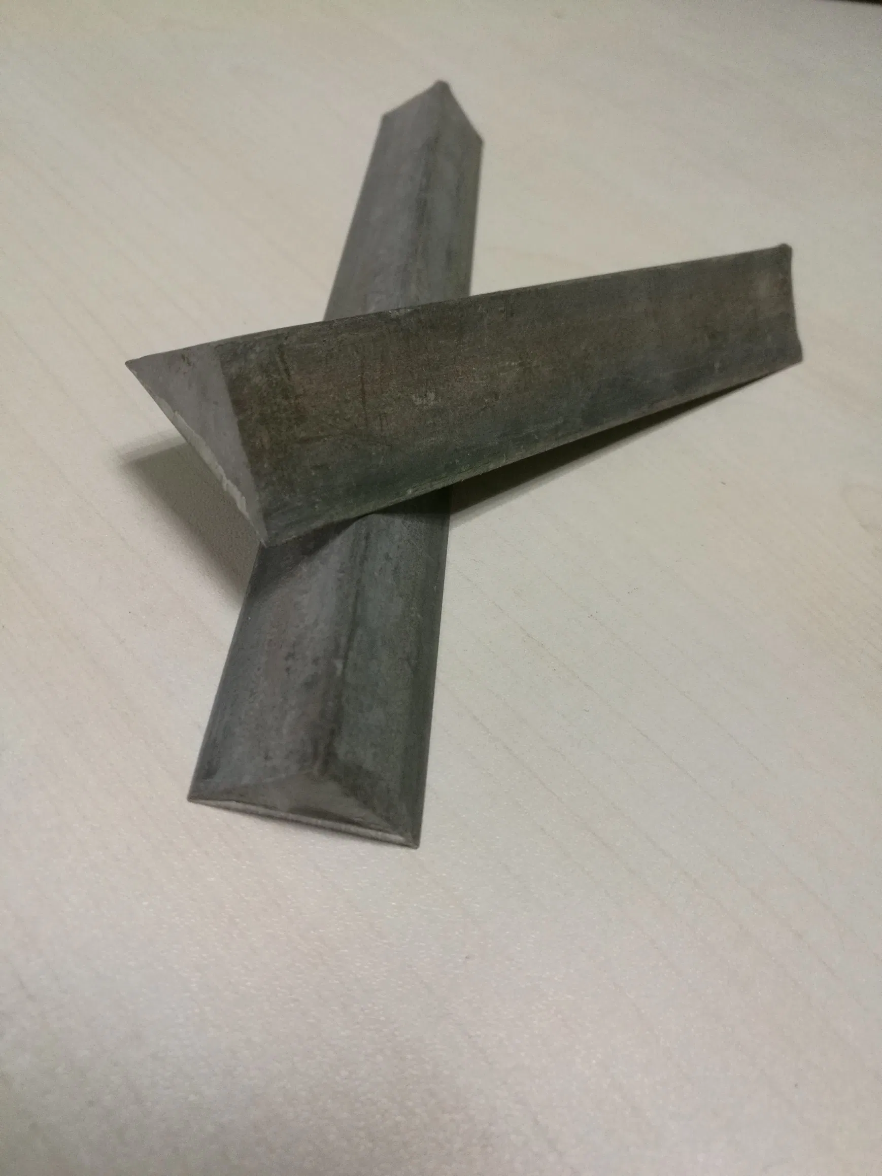 Trianglar Steel Chamfer (steel chamfer)