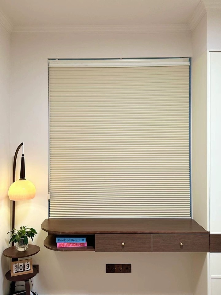Sisheng Customized Day and Night Honeycomb Blinds by Manual for Hotel