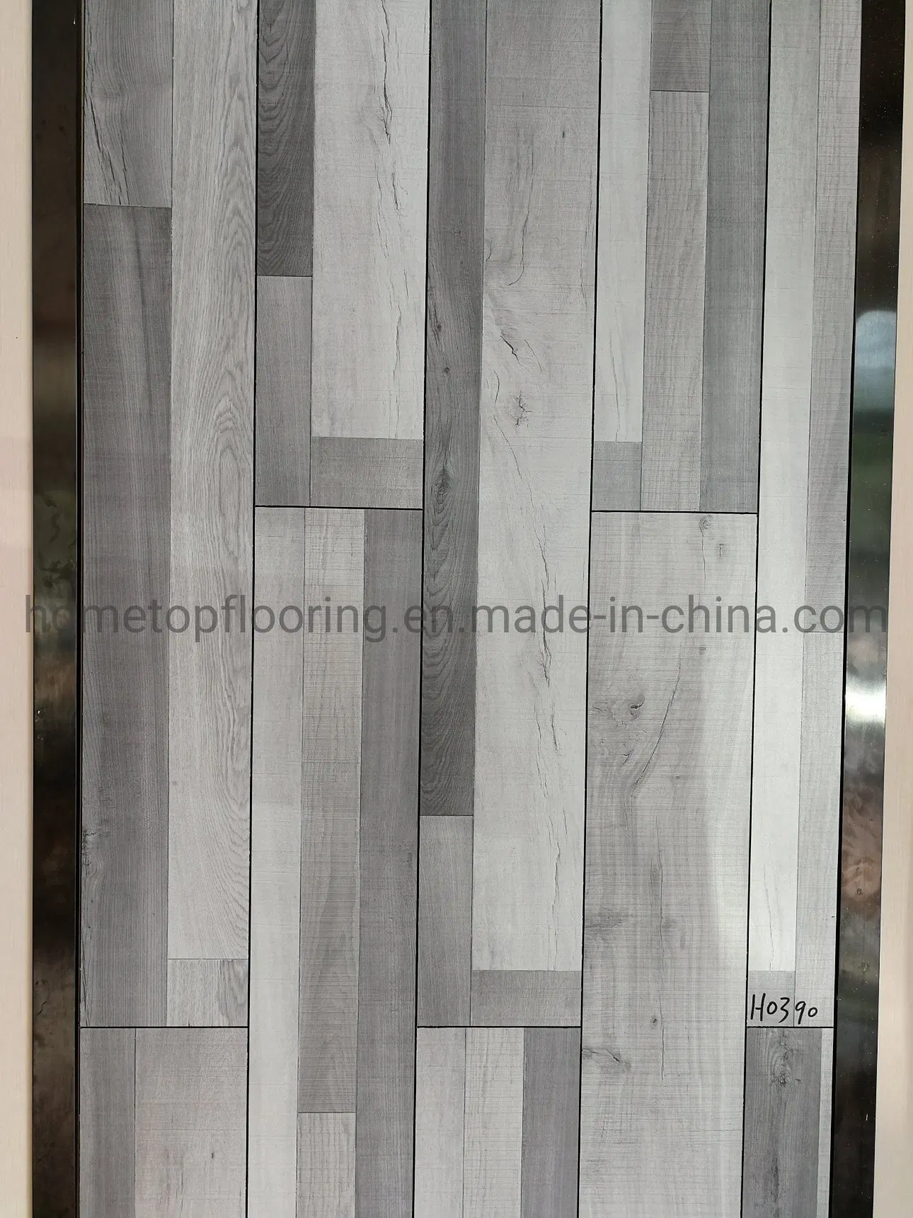 China Manufacturer Laminates Parquet Wholesale Waterproof Glossy Wooden Marble Easy Lock HDF 8mm 12mm AC4 AC5 Waterproof Scratch Proof Laminate Flooring