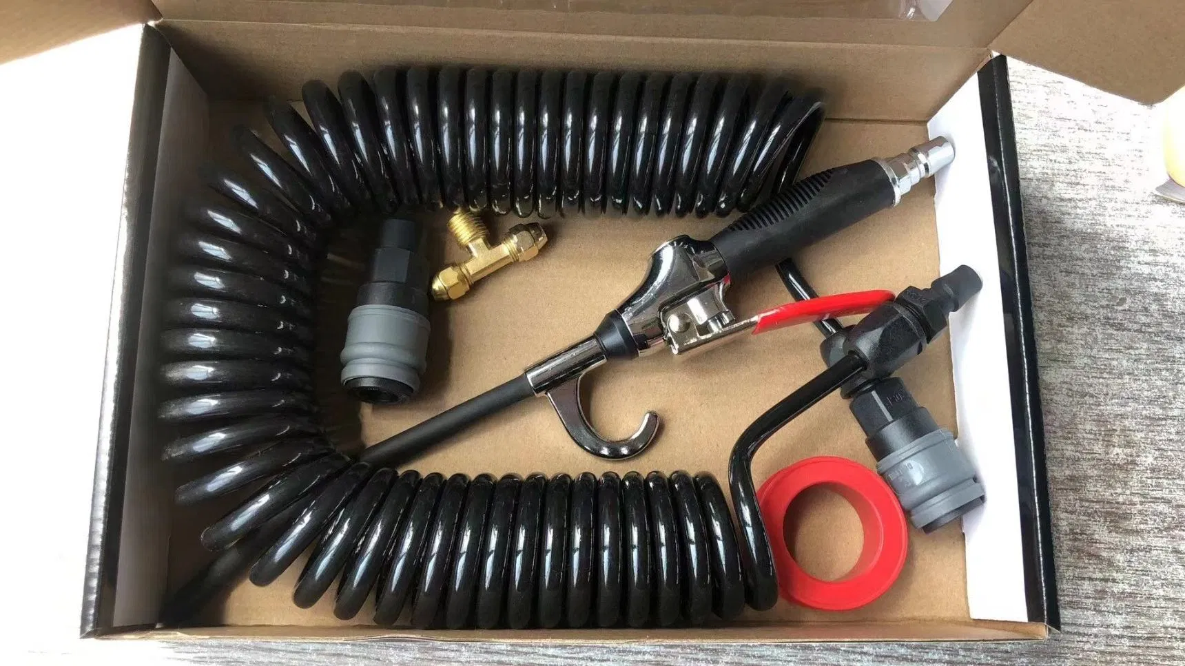 Пневматический пистолет для очистки и покраски