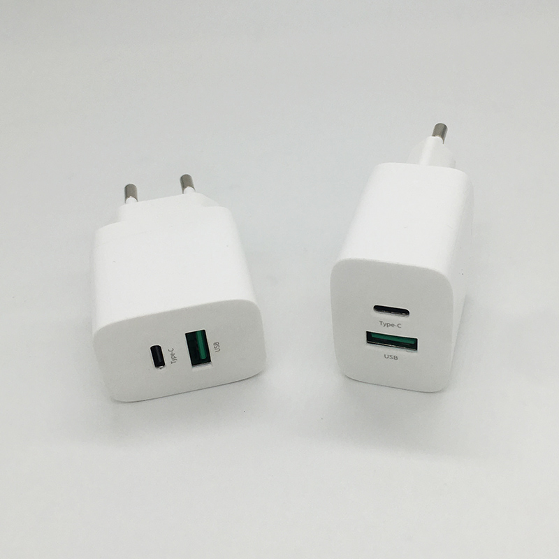 Сетевой USB-зарядник 18W с адаптером для EU/US, быстрая зарядка