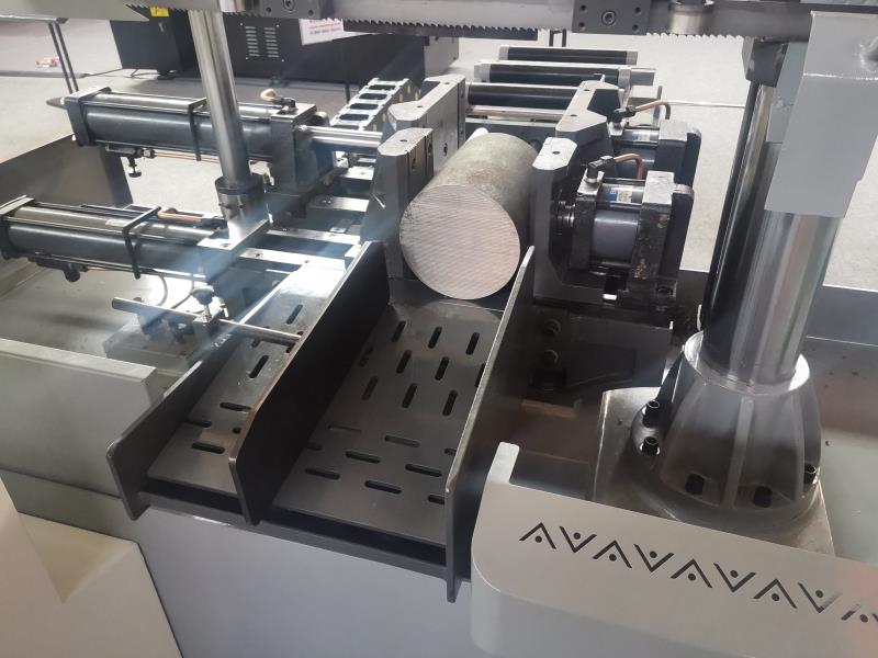 Ленточная пила по металлу автоматическая 13 дюймов 330А