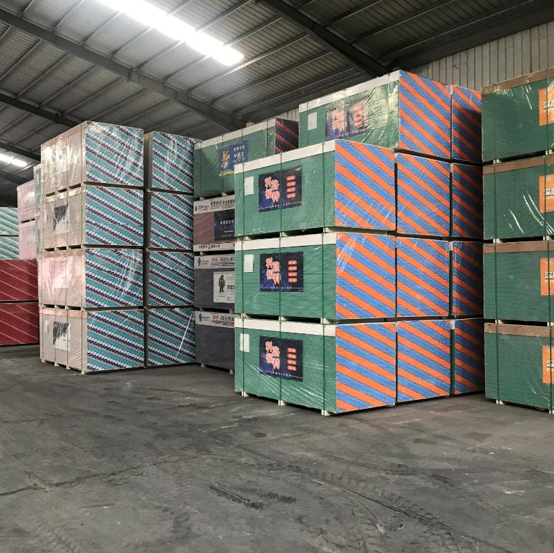 High Quality Gypsum Board/ Plasterboard/ Drywall/ Natural Gypsum Factory Price