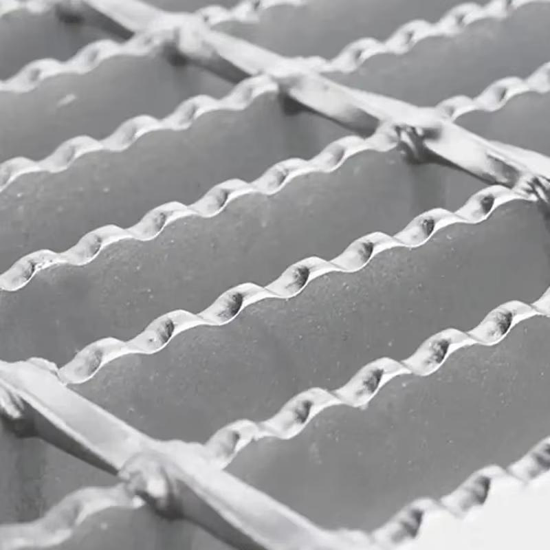 Galvanized Stainless Steel Grating Drainage Channel Serrated Bar Steel Grating