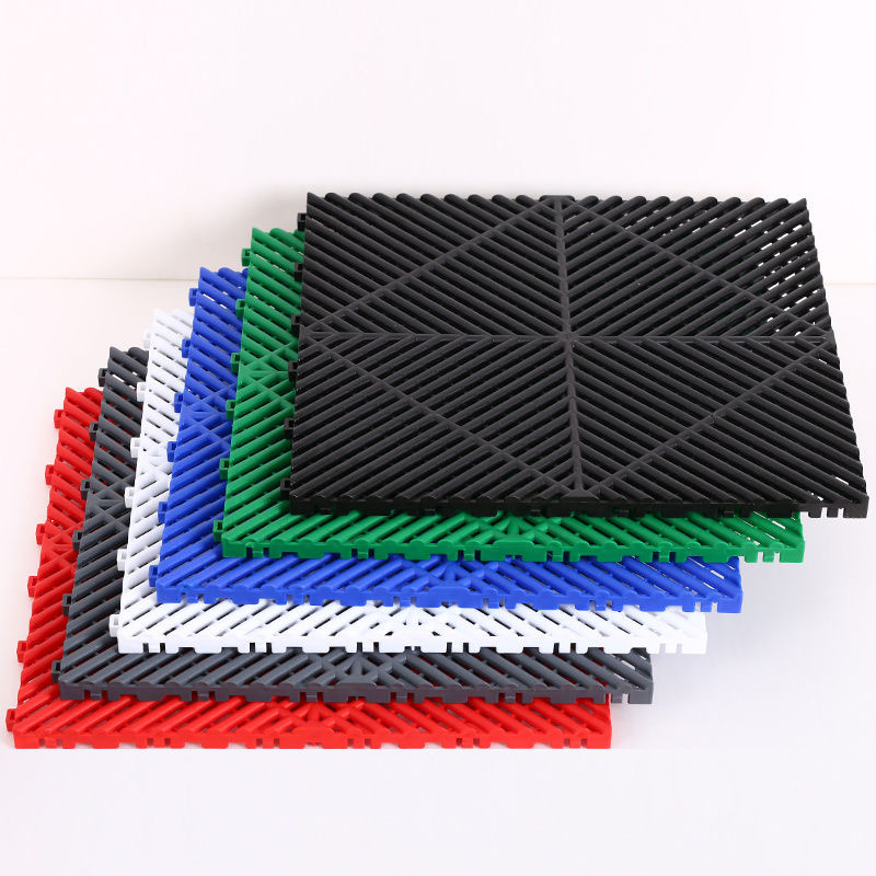Protective Garage Floor Mats Chemical Resistant Waterproof Modular Flooring Panels
