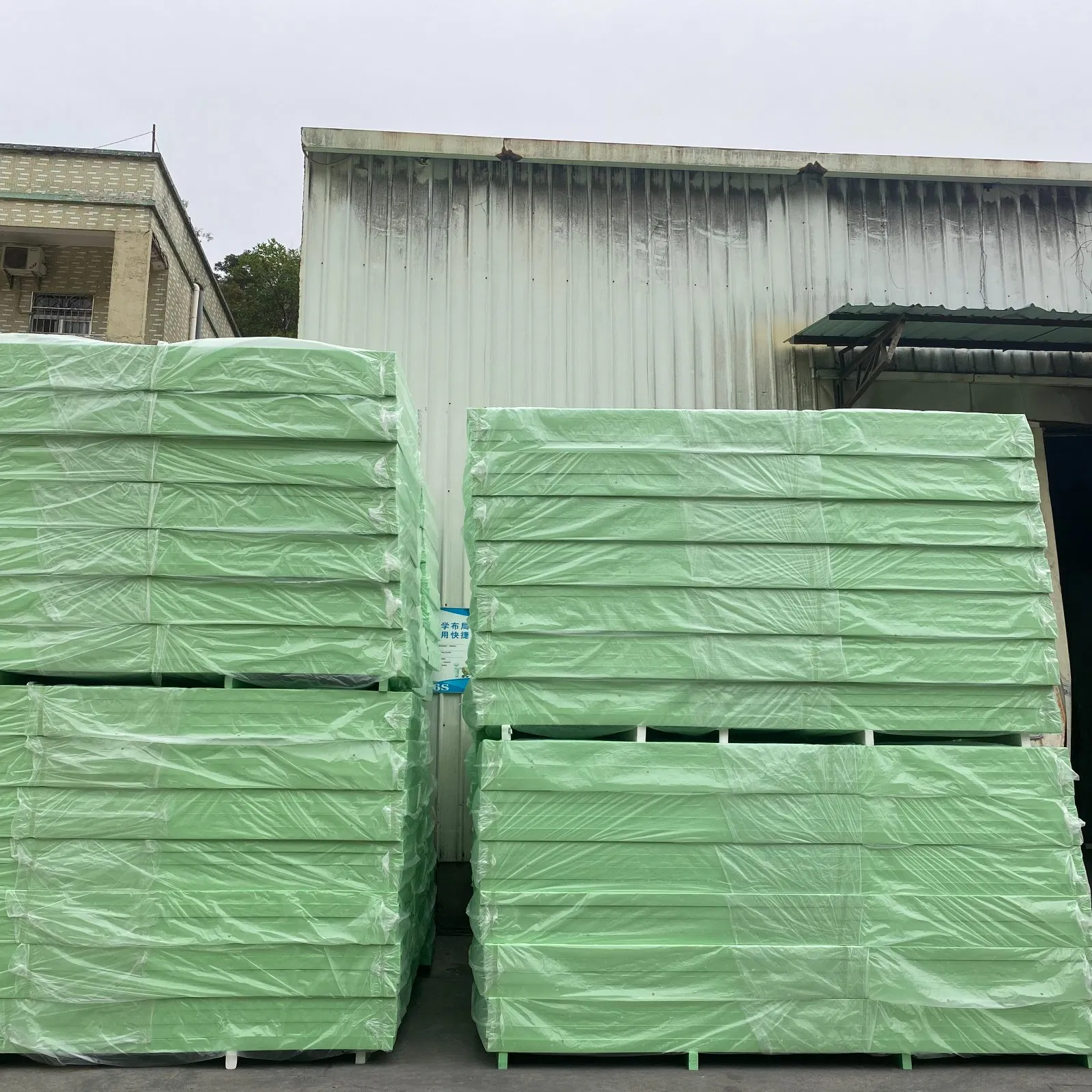 High Strength Extruded Foam Board Green Bathroom Partition Board Waterproof and Moisture-Proof