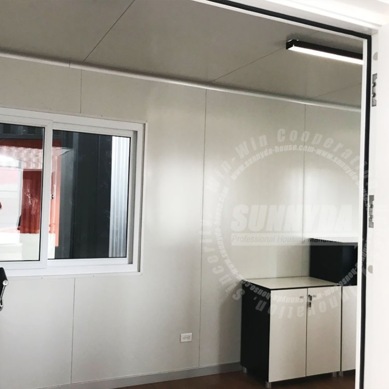 Ready Made Expandable Prefab Modular 20FT Conatiner Hotel
