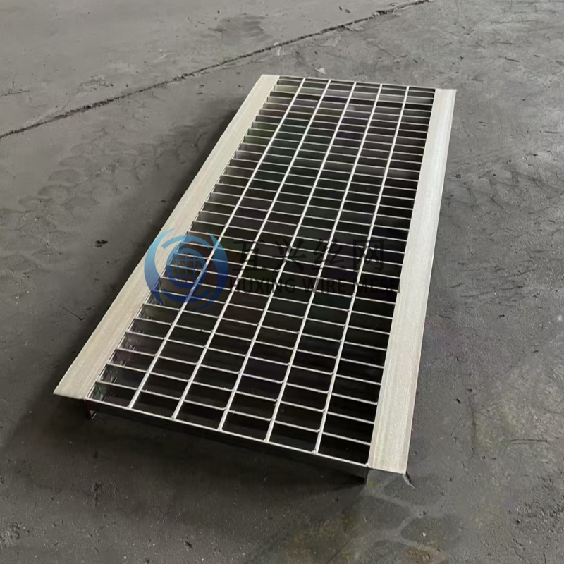 Galvanized Light Duty Flat Bar Stainless Steel Grating Trench Drain for Outdoor Drainage Channel Drain Cover with Steel Plates Frames