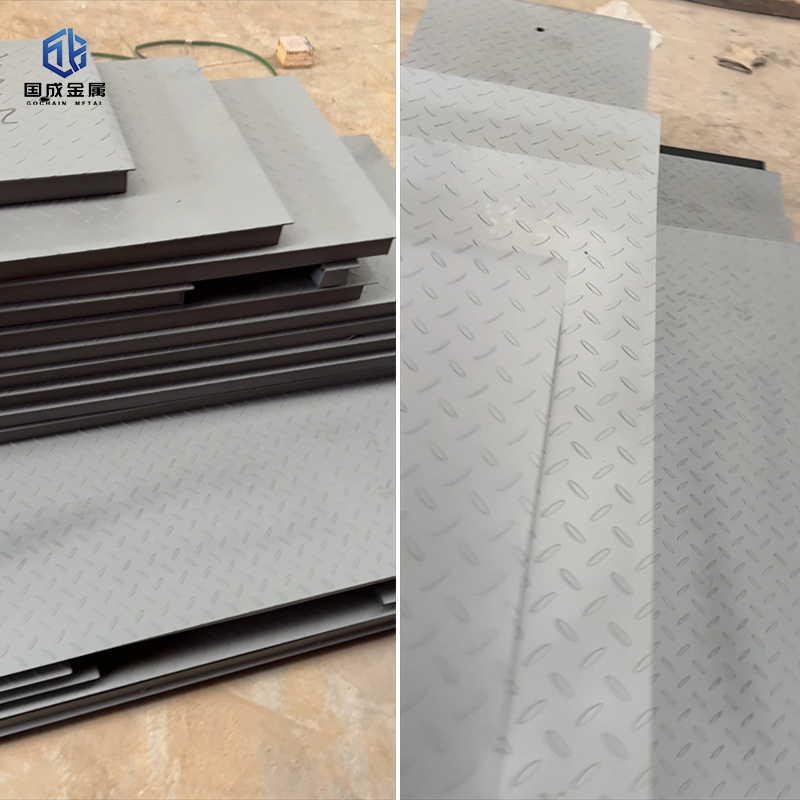 Patterned Diamond Tread Plate for Flooring and Walkways