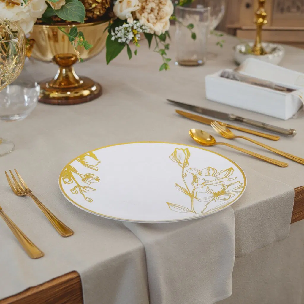 Disposable White Plastic Dinner Plates with Color Pattern 7.5-10.25 Inches Round Shape for Weddings Christmas and Parties