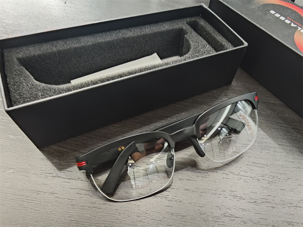 Easy Change Lens Dismountable Rechargeable Glasses GS200 Smart Eyeglasses for Women Man Drive Sports Hands Free