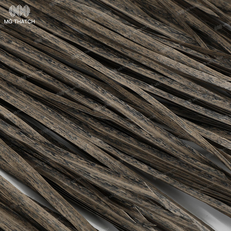 Best Synthetic Thatched Straw Roof Replacement Materials Fireproof & UV Proof Artificial Fake Palm Leaf Straw