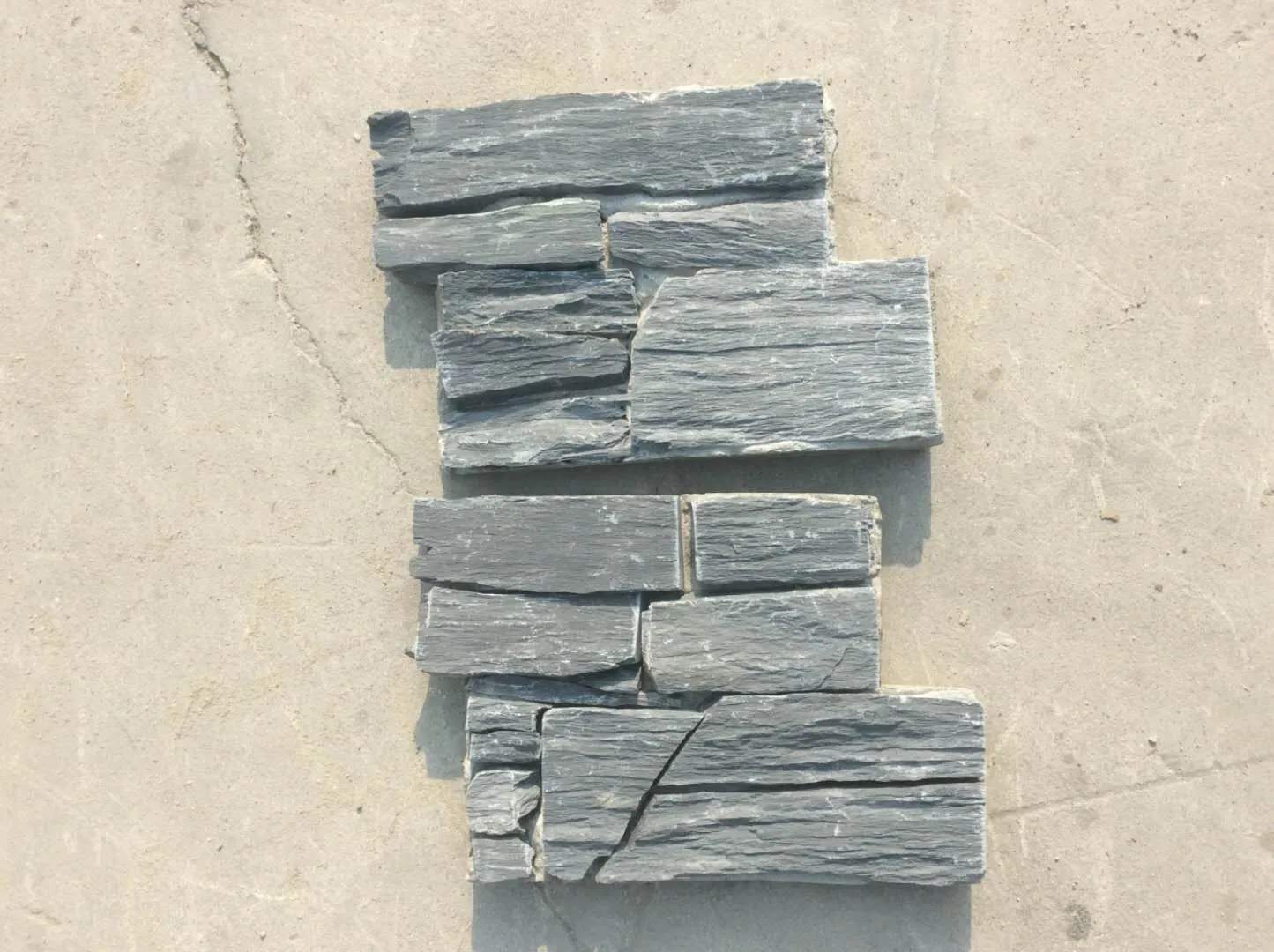 Wall Cladding Black Cement Back Cultured Stone Veneer for Exterior Wall Decoration