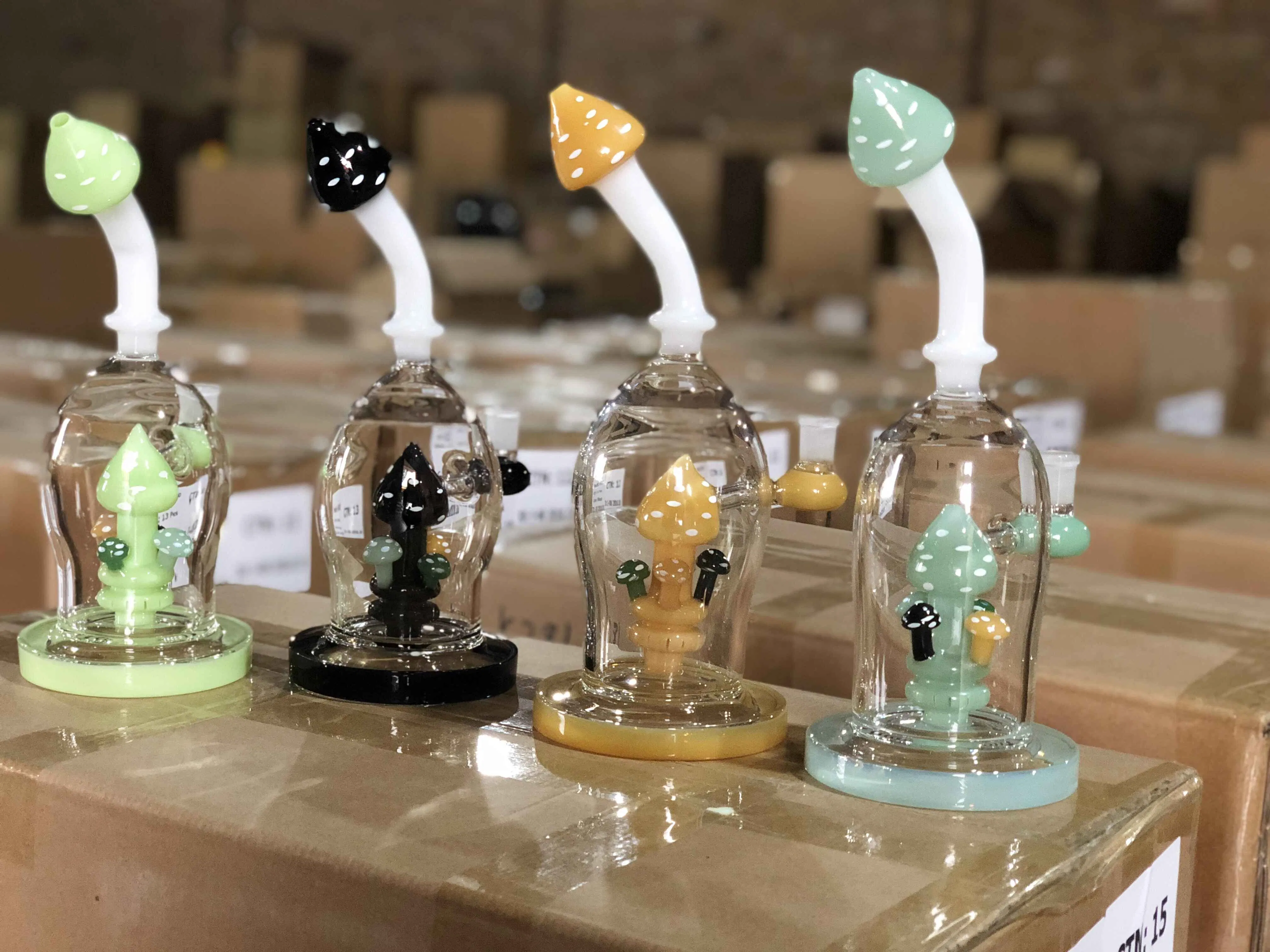 2019 High Quality Glass Oil Burner Pipe Scientific Glass Recycler Smoking Water Pipe with Mushroom Filter Glass Water Pipe