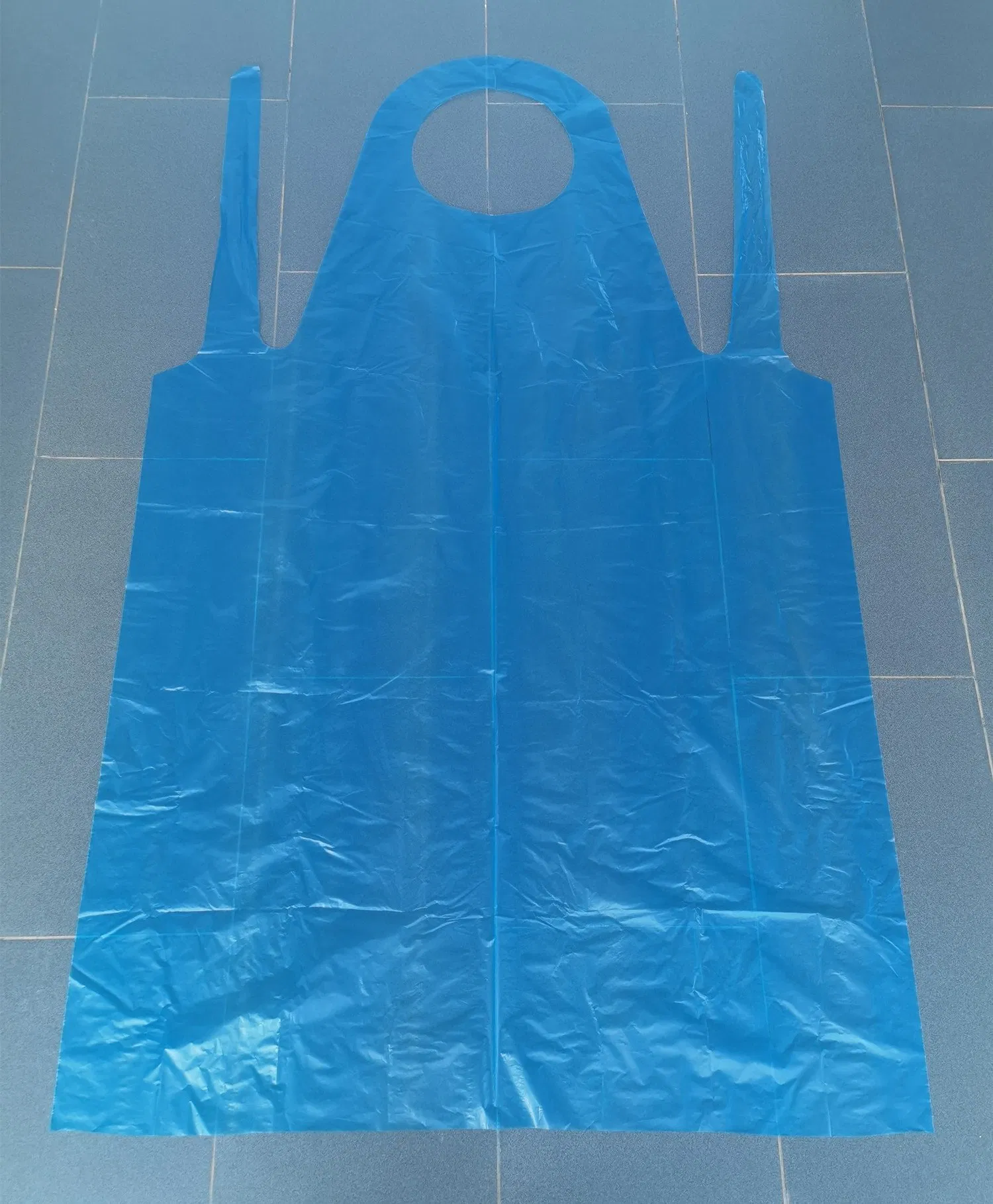 Disposable Thin Poly Aprons for Cost-Effective Protection