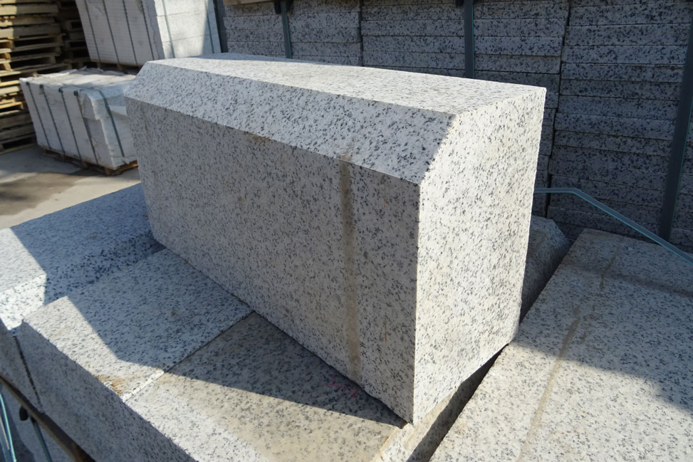 Competitive Price Light Grey G603 Flamed Granite Stone Kerb for Paving