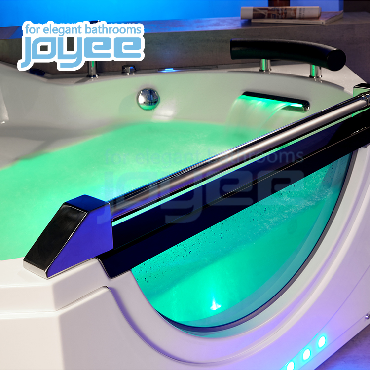 Угловая ванна Jacuzi Joyee на 2 персоны с массажем