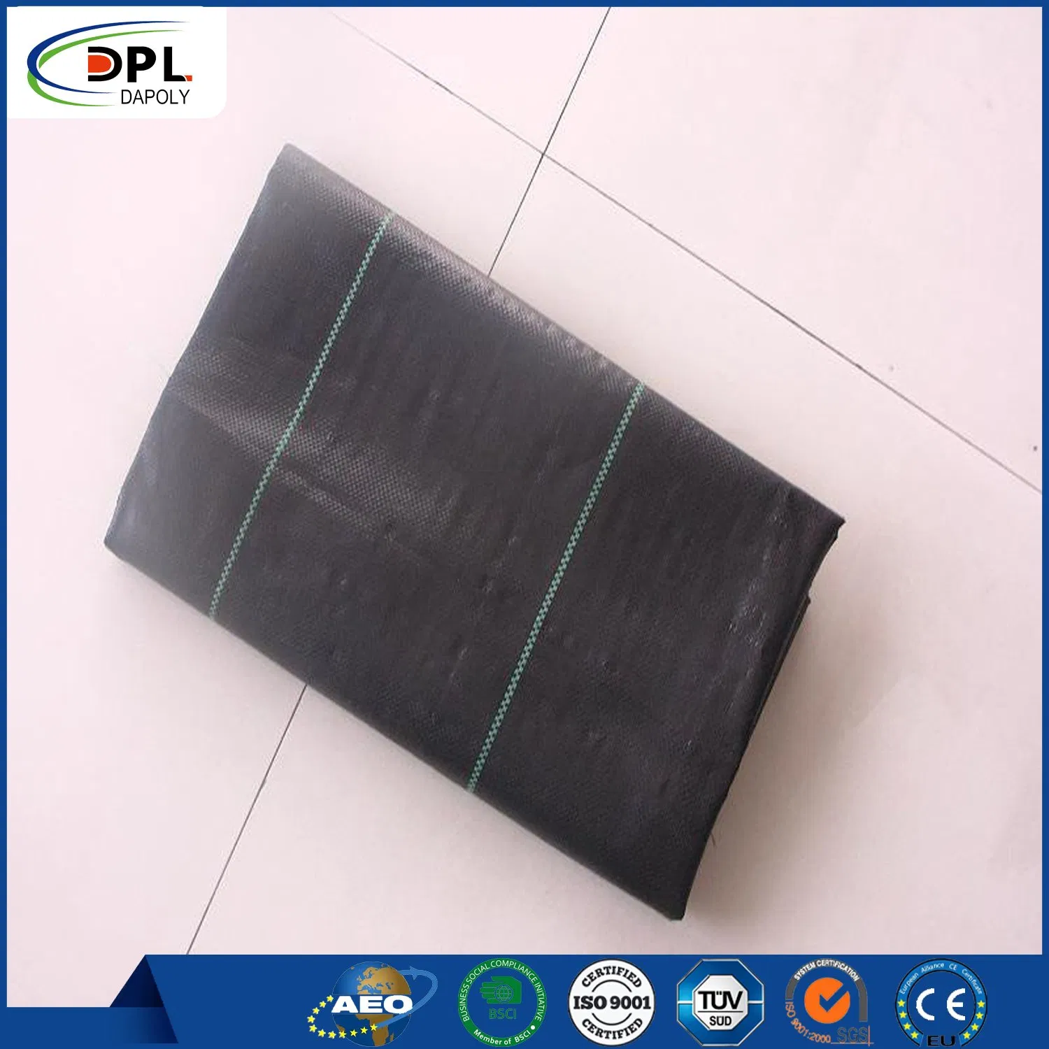 Made in China PP Plastic Black Color with Green Line Anti-Weed Mat/Woven Fabric Mat Sold