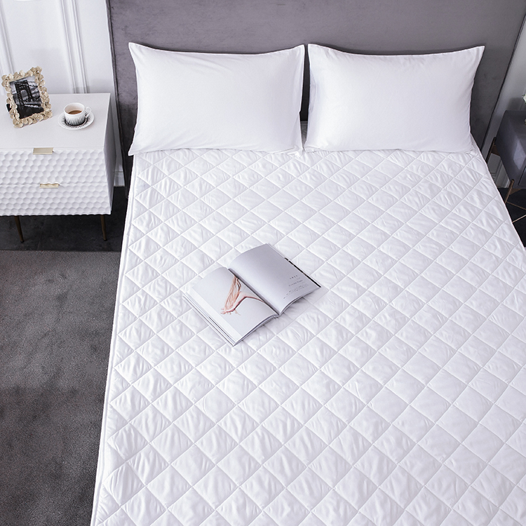 Hotel Room Quilted Fitted Mattress Protector/Mattress Pad
