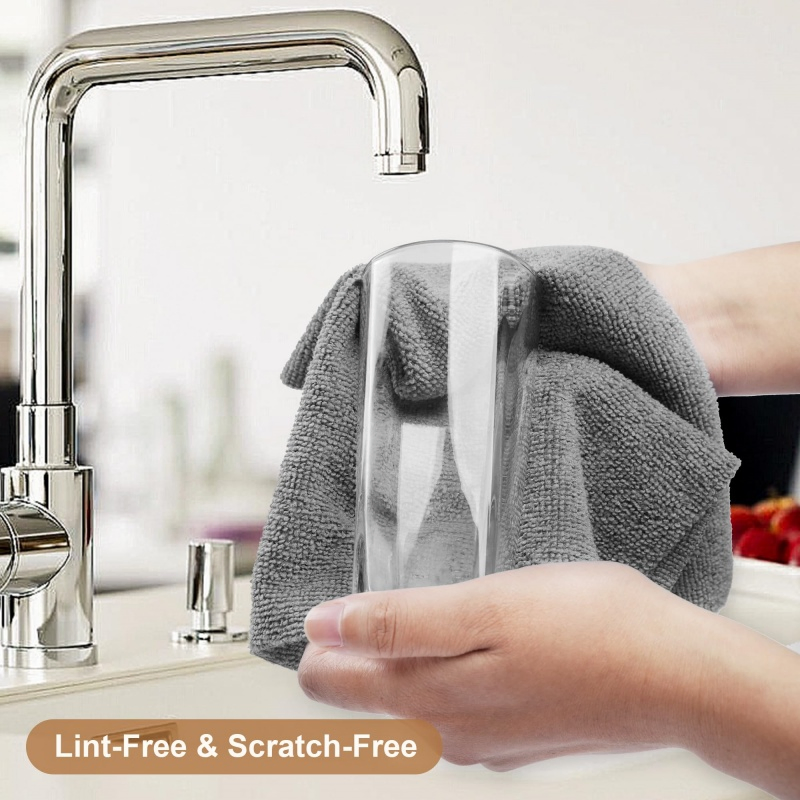 Premium Microfiber Cleaning Cloth Roll for Smudge-Free Surfaces