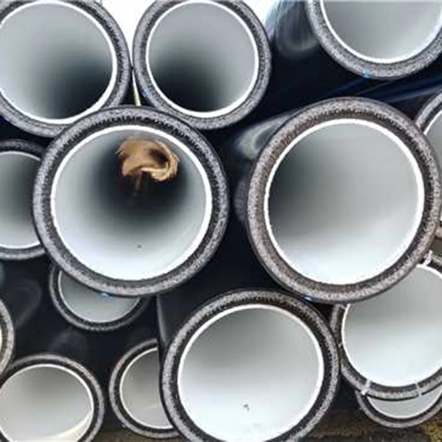 Полиэтиленовая композитная труба HDPE с контролируемой кольцевой жесткостью