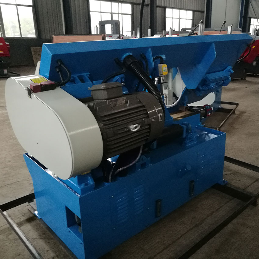 Ленточнопильный станок по металлу горизонтальный CS-280I