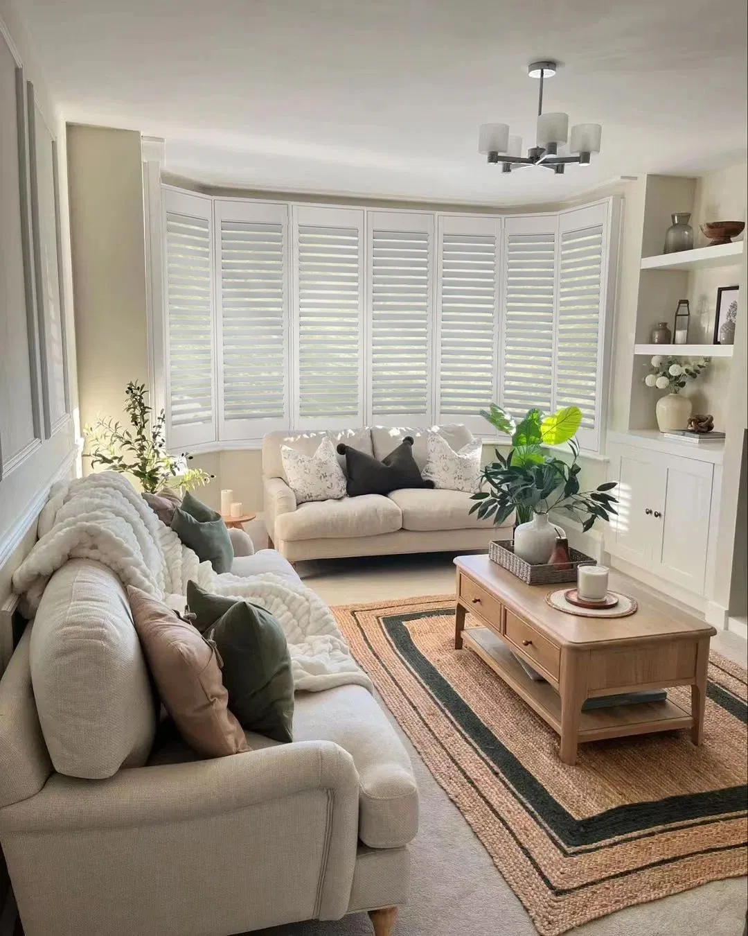 Vinyl PVC Plantation Shutters Are Popular Resist Fading Rot and Cracking