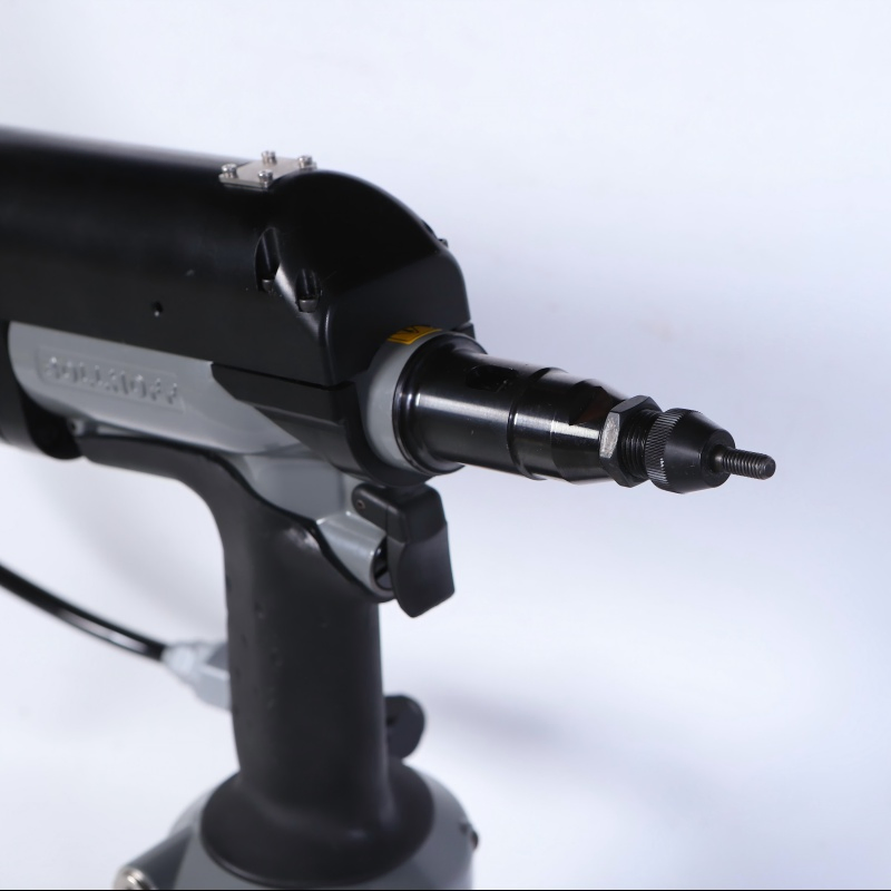 Аккумуляторная заклепочная машина M3-M12