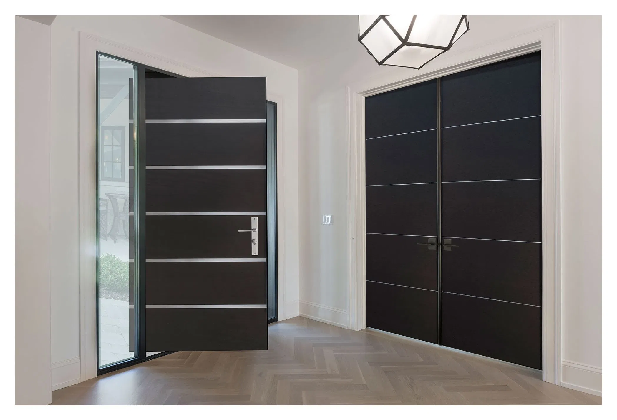 Customized Pivot Solid Walnut Wooden Doors Lateral Entrance Pivot Doors for Villa