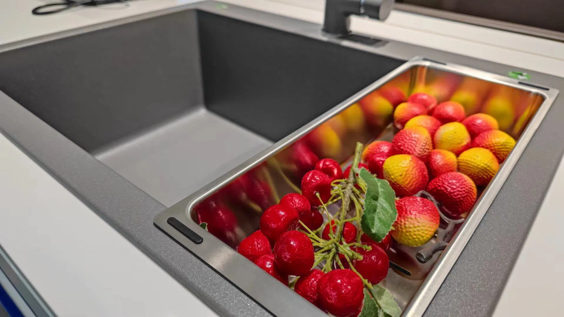 Stainless Steel Colander for Kitchen Sink Over The Sink Strainer Basket