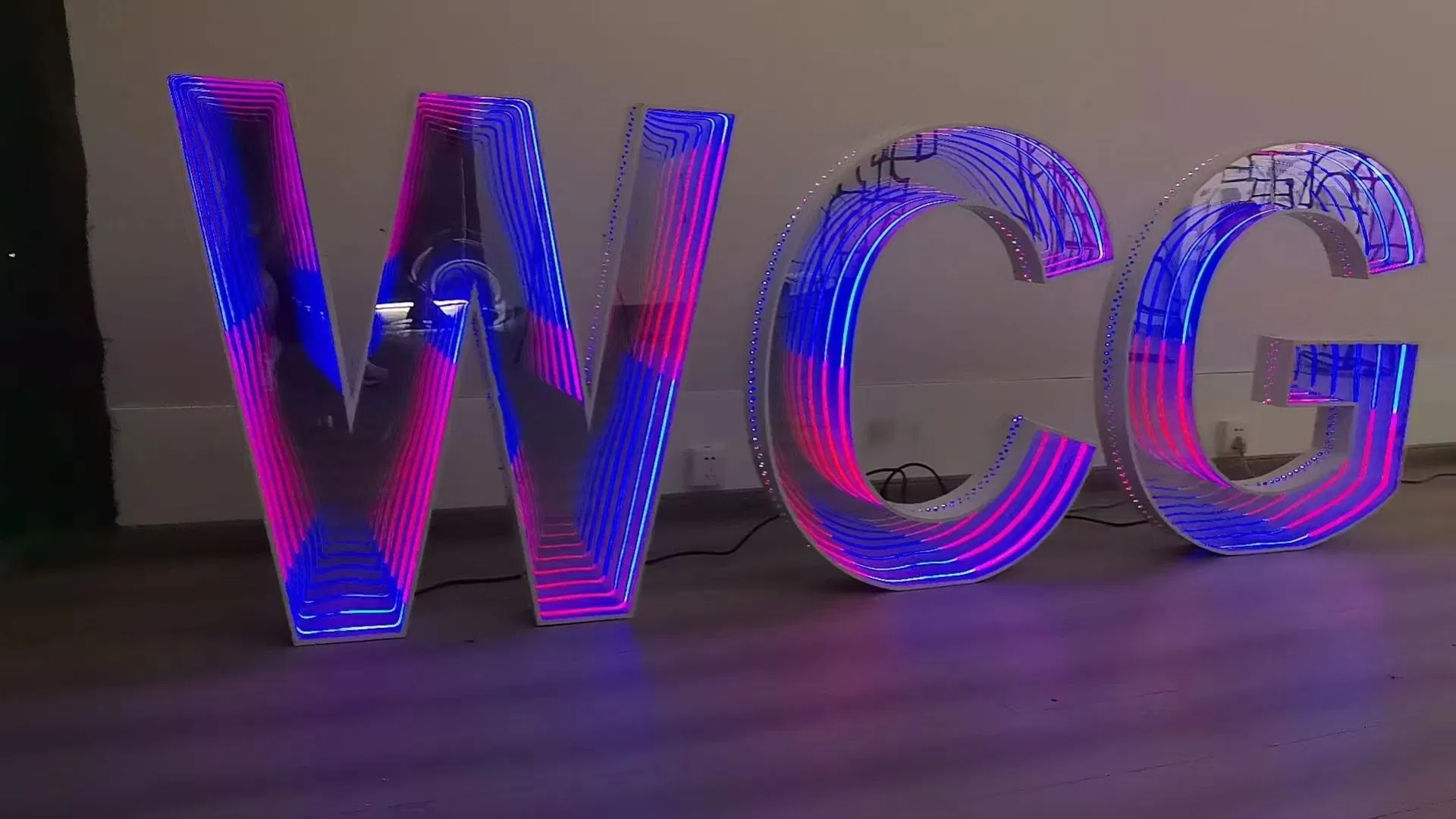 4FT Big 3D Marquee Letter Metal Optical Illusion Abyss Mirror Endless Number Birthday Wedding Party Event LED Strips Light