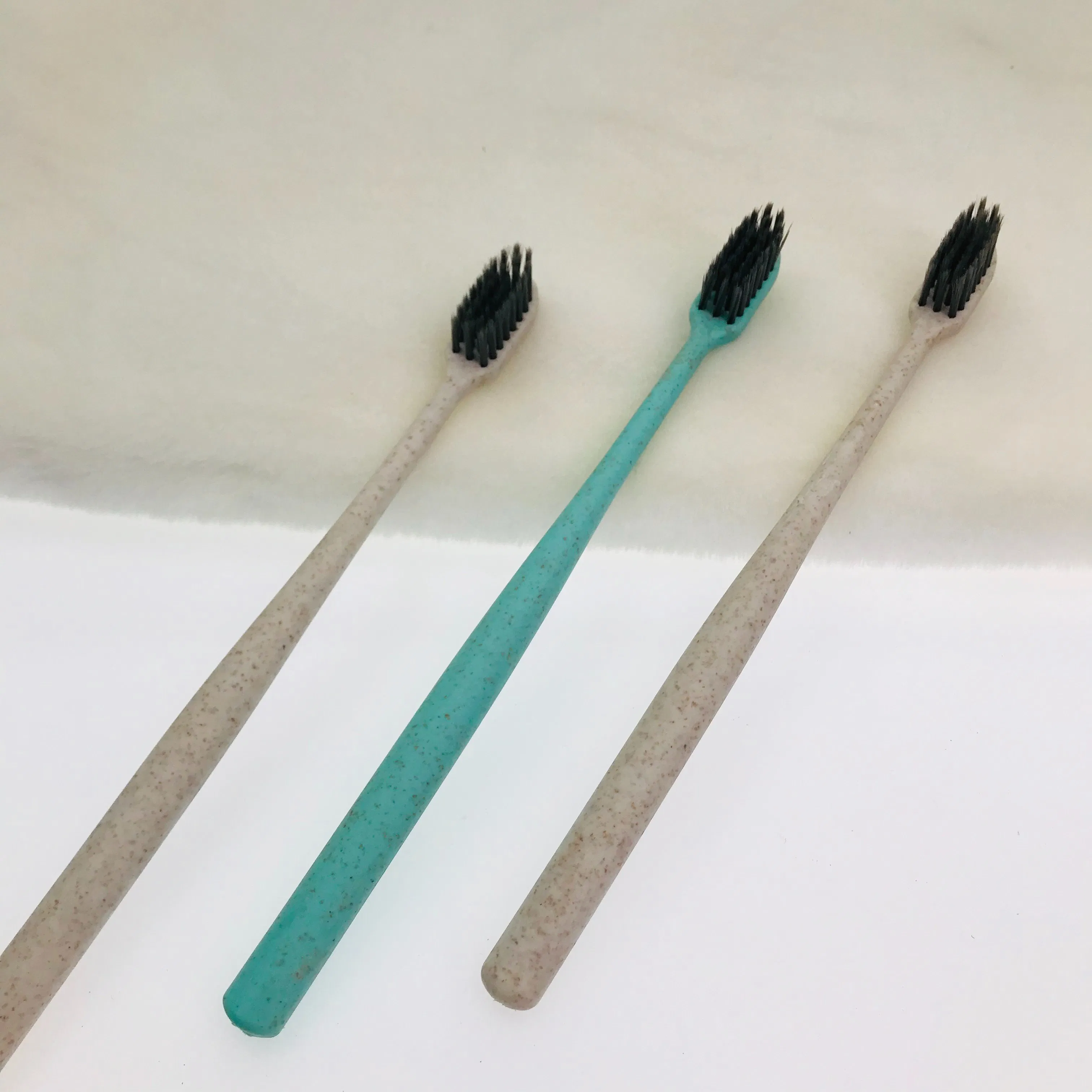 Hotel and Travel Wholesale Disposable Toothbrush Dental Kit 05