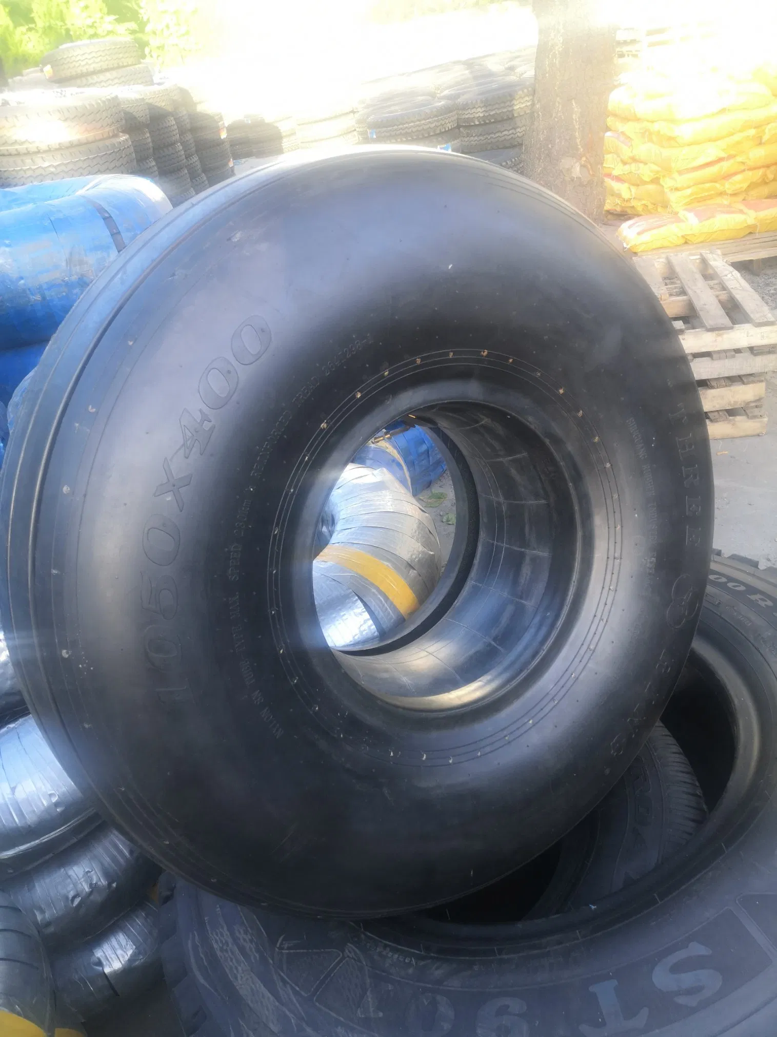 Шина для беспилотного летательного аппарата 300x125-90 / 445x160-203