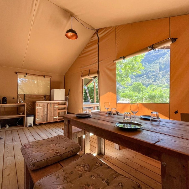 Easy to Install Steel Structure Homestay Tents, Forest Tents