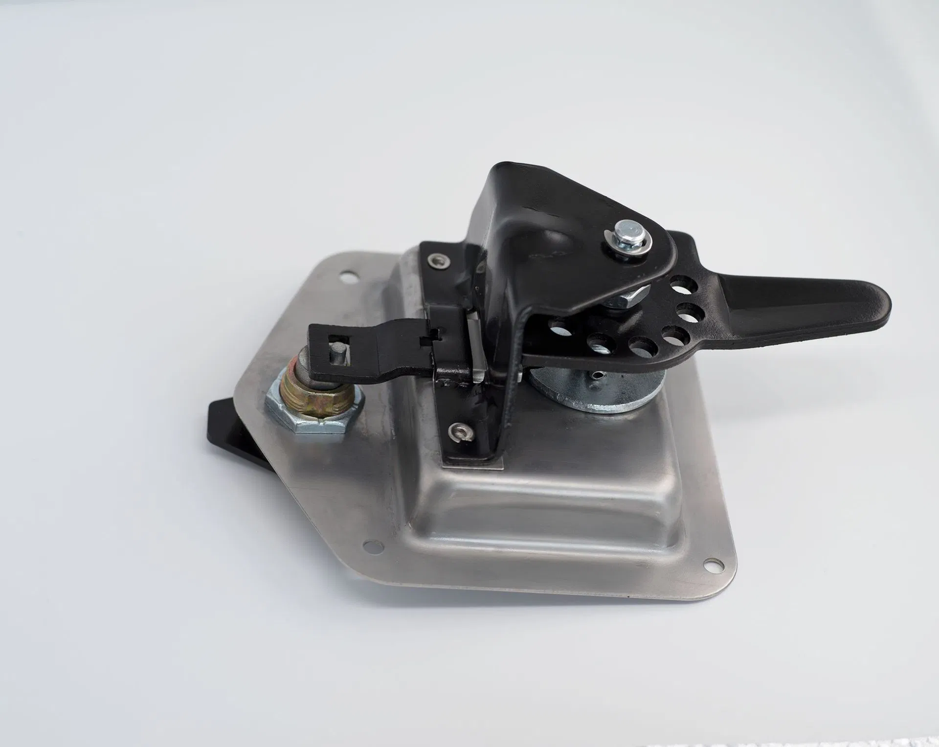 Yh8095 Stainless Steel Trailer Storage Toolbox with T Paddle Lock Latch